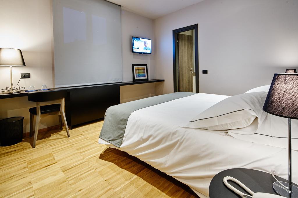 Smart Hotel Carpi Exteriör bild